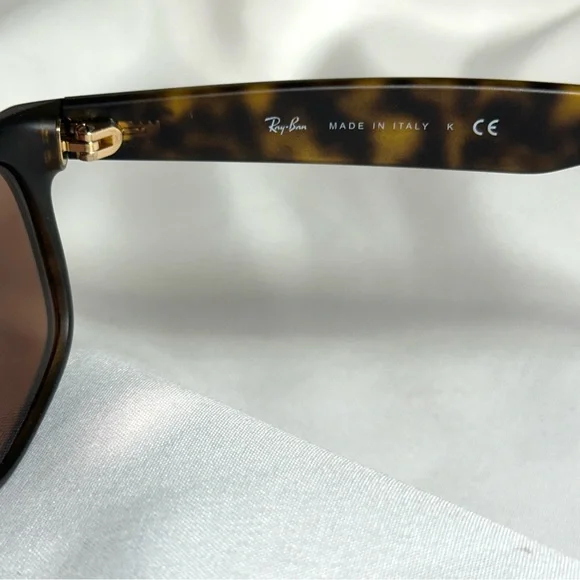 Ray-Ban New Wayfarer Sunglasses Tortoise with Copper Flash Lenses - Picture 7 of 8